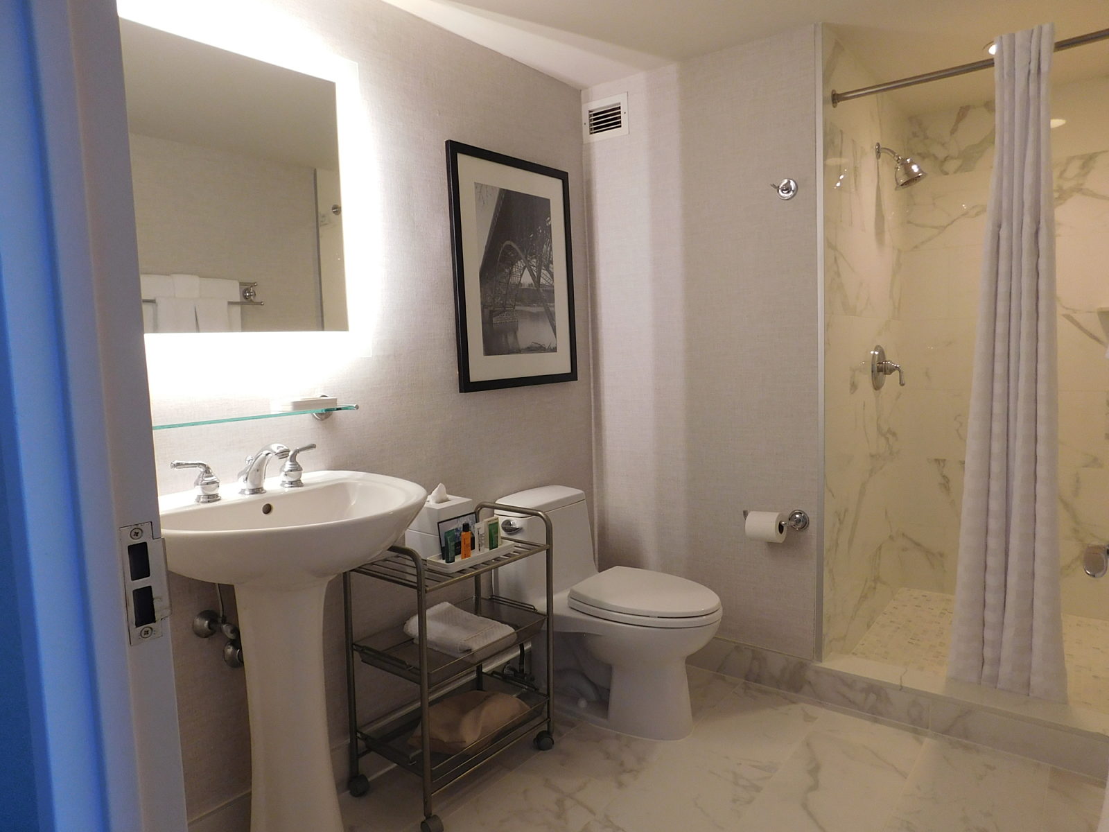 Hilton1